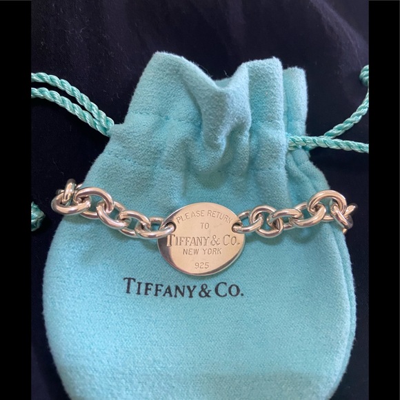 Return to Tiffany & Co. Oval Tag Bracelet. Retired size and style. 7 3/4”.